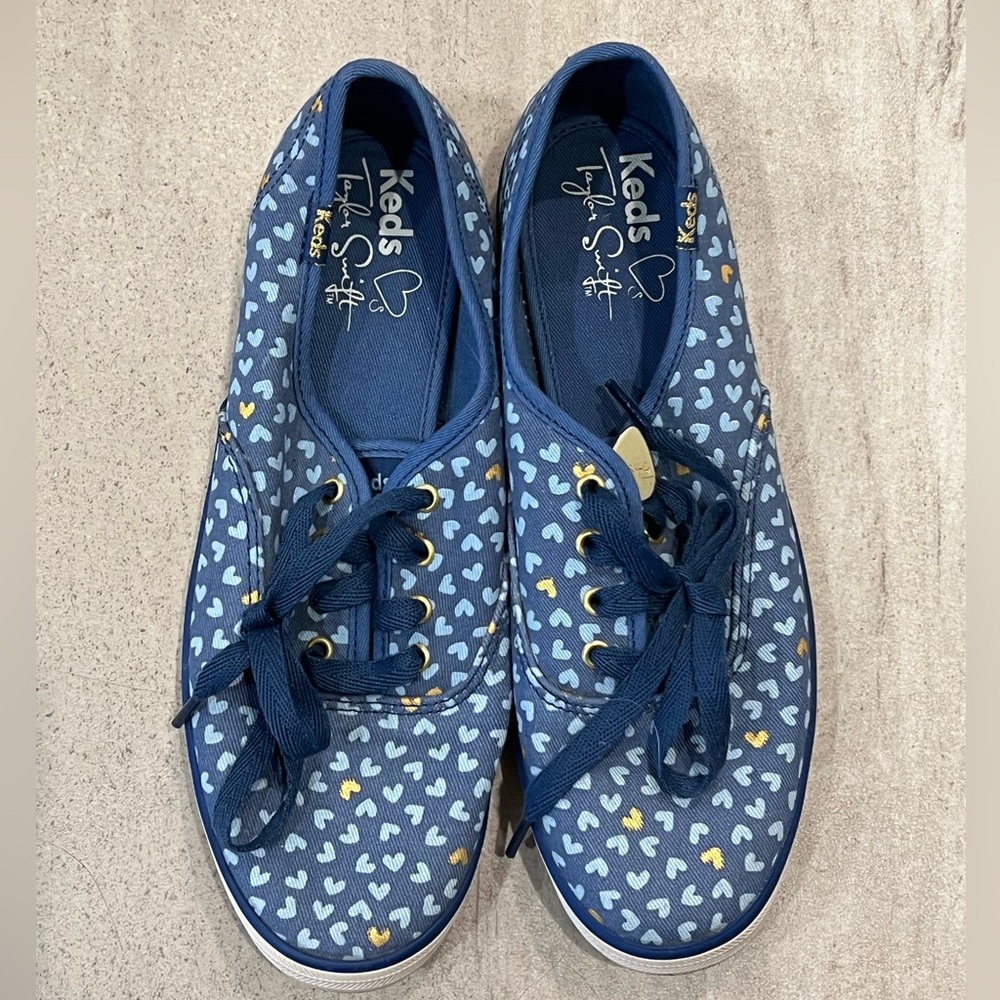 Keds x Taylor Swift Blue Mini Hearts Size 6.5